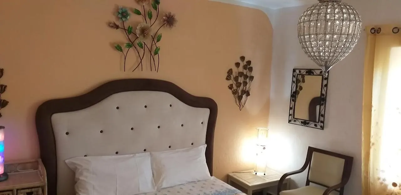 Bed & Breakfast Bed and Breakfast La cascina della grotta di tufo San Valentino